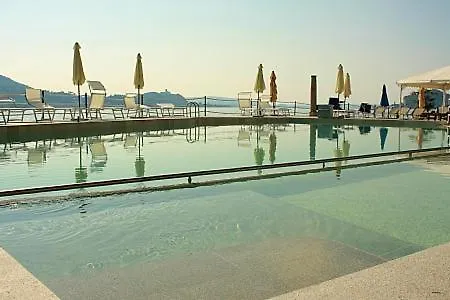 Lejlighed Sleeps 3 Pool Wifi Meina